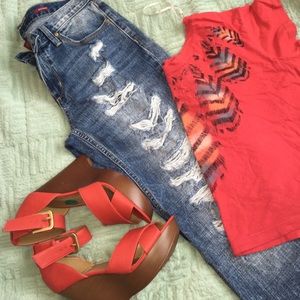 Shredded Boyfriend Jeans