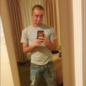 Meet your Posher, Devin