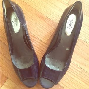 Alfani navy wedges!