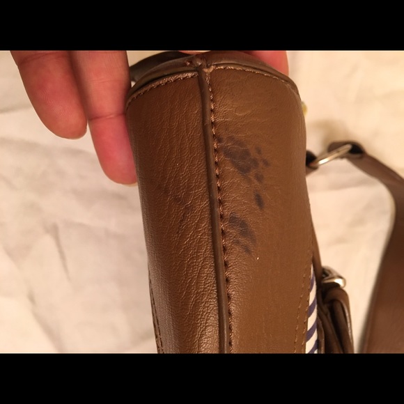 Additional pictures for coach - Picture 2 of 4