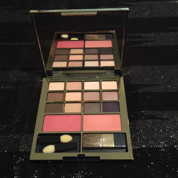 ESTEE LAUDER - Picture 1 of 4