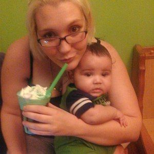 Meet your Posher, Felisha