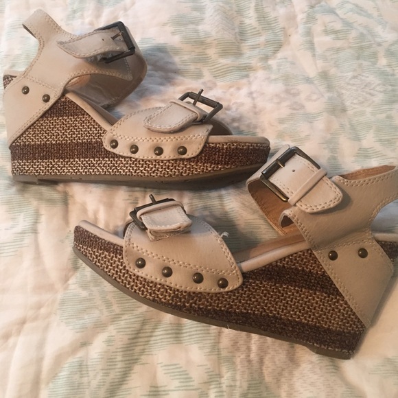 Cute buckle wedges size 8.5
