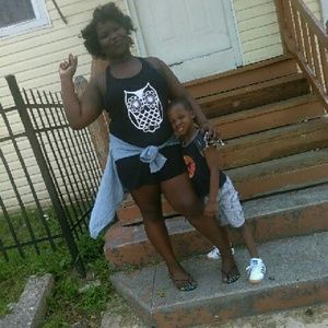 Meet your Posher, Ebony