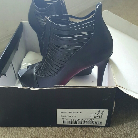 Shoes - Picture 3 of 3