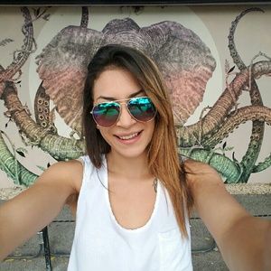 Meet your Posher, Natalie