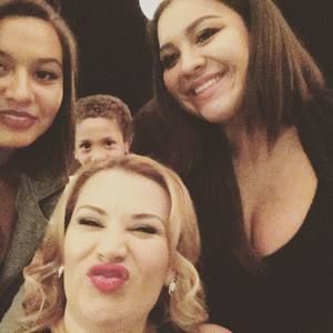 Meet your Posher, Vanessa