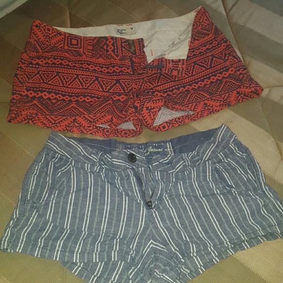 2 pairs shorts