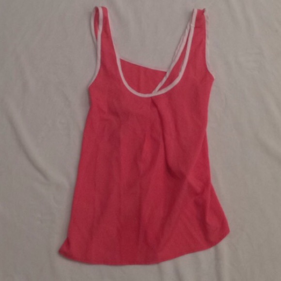 Size medium tank top.