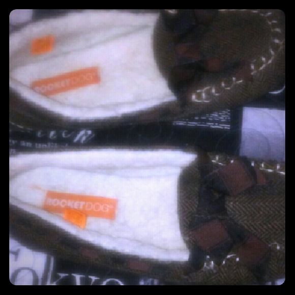 RocketDog slippers