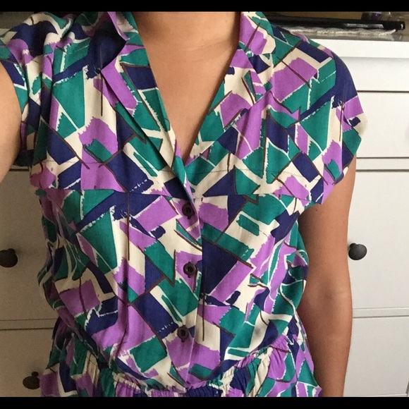 Multi-Color pattern Romper. - Picture 4 of 4