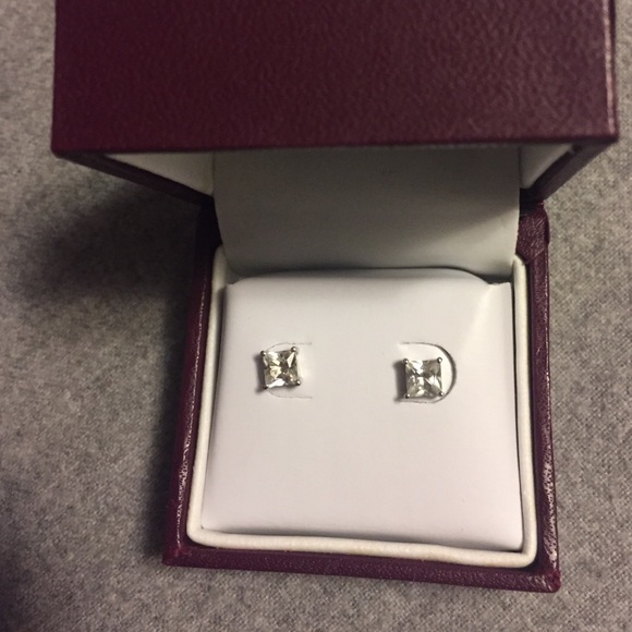 Helzberg Diamonds Earrings