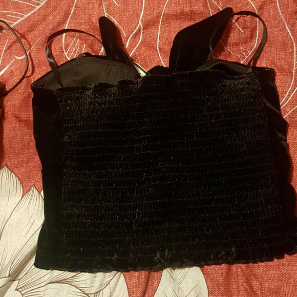 crop top - Picture 2 of 4