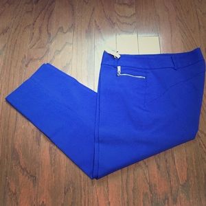 CHAUS Blue trouser capris.