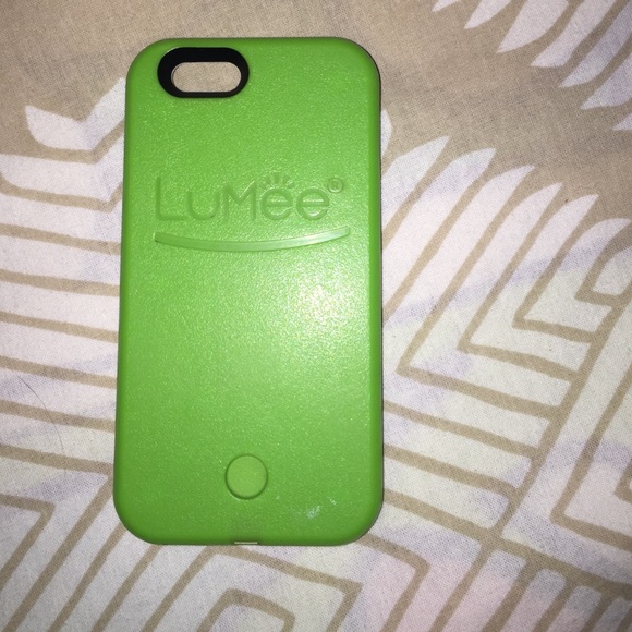 Green LuMee iPhone 6 case