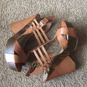 Super cute chunky wedges