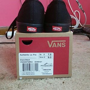 Black/ Black vans