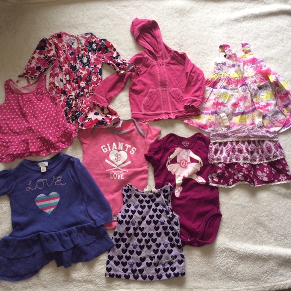 Lot baby clothes size 9-12