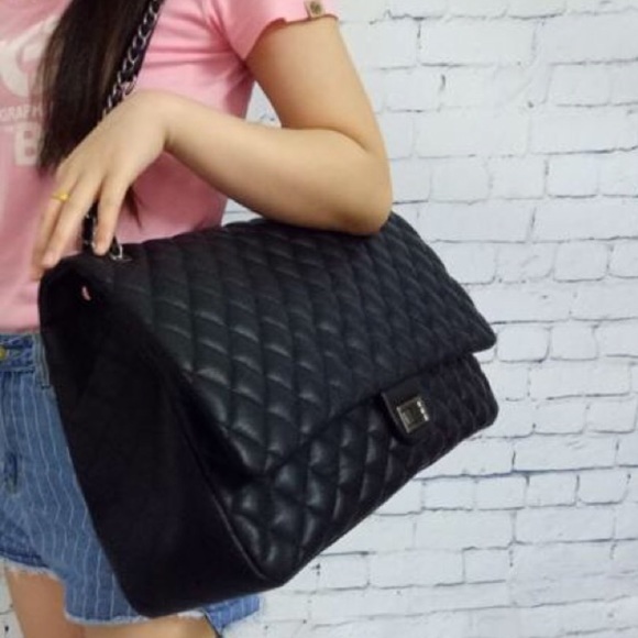 Handbags - ❎RESERVED ❎Single flap Quilted Large soft  bag