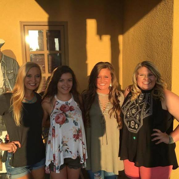 Meet your Posher, Keelie