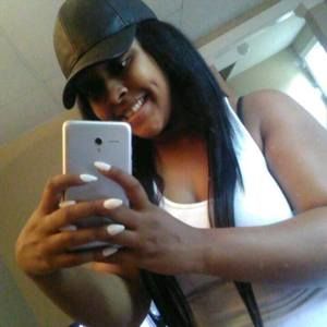 Meet your Posher, Valerie