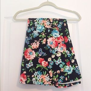 Lularoe Kid's Azure Size 14! (Fits like an XS)