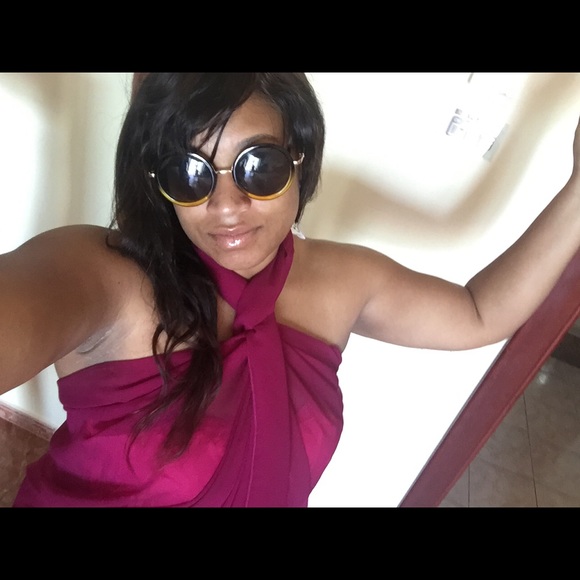 Meet your Posher, Ayishah - Picture 4 of 5