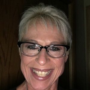 Meet your Posher, Carrie