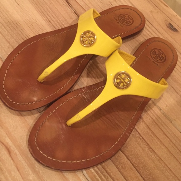 Tory burch yellow patent leather t strap sandal, 8
