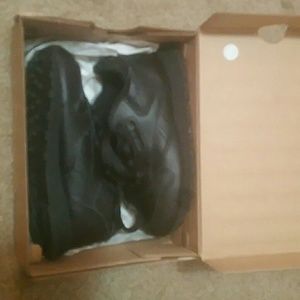 Size 7 reebok