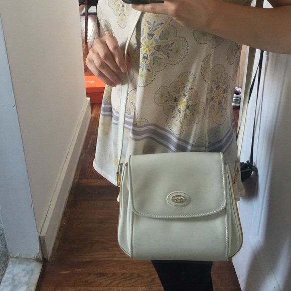 Vintage Gucci crossbody purse