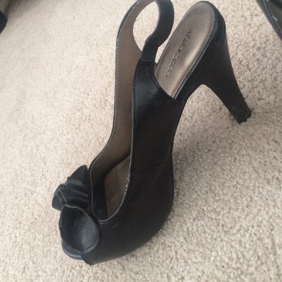 Black heels - Picture 2 of 4