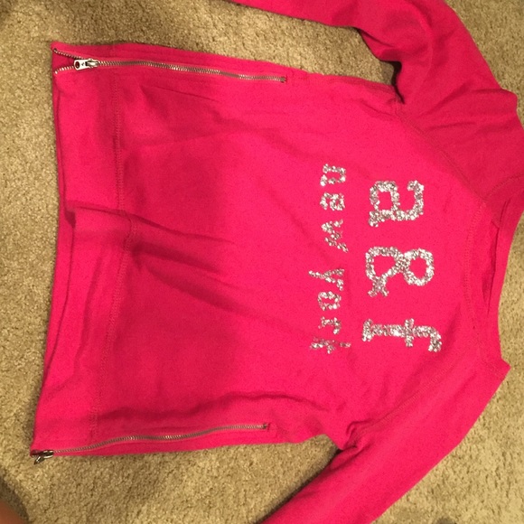 pink abercrombie sweater size large