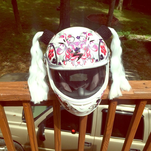 💟💟Motorcycle or bicycle helmet white pig tails!!