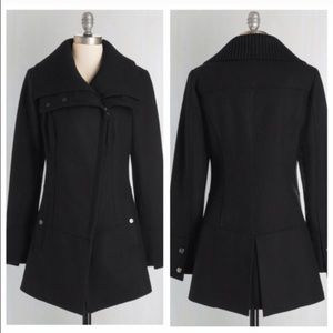 Diagonal Alley Coat in Black