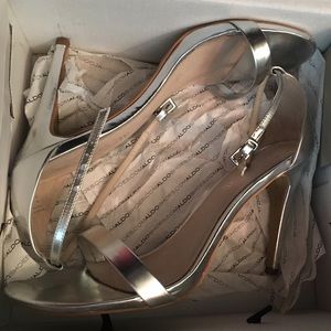 "Daeng" heel from Aldo.