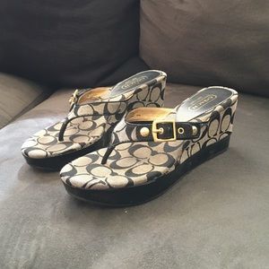 Coach signature flip flops black and gray