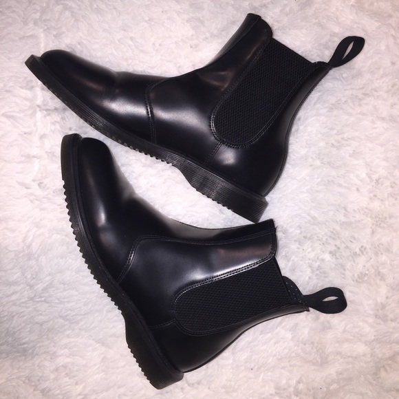 Dr. Marten Chelsea Faun Boot