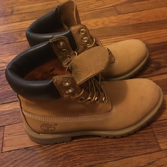 My beloved Timberlands!!! A Fall staple, imo:)