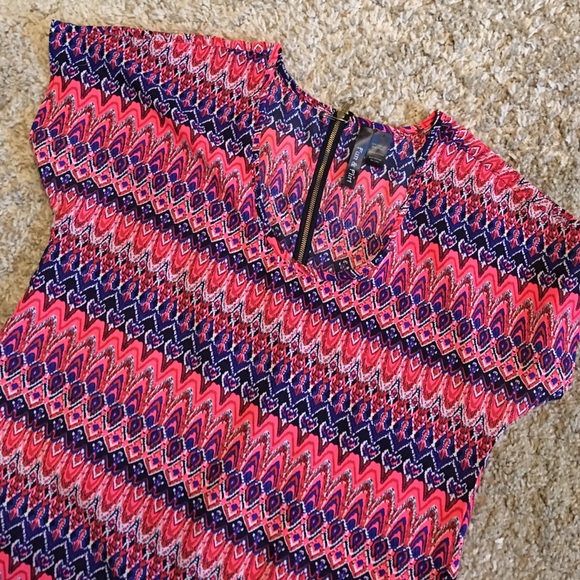 Cute printed top - Picture 2 of 2