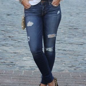 American Eagle Outfitters ripped jeggings