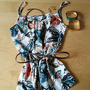 Bundle it: Green/orange top & green bracelet