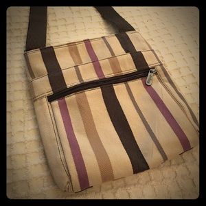 Thirty-one brand cross body