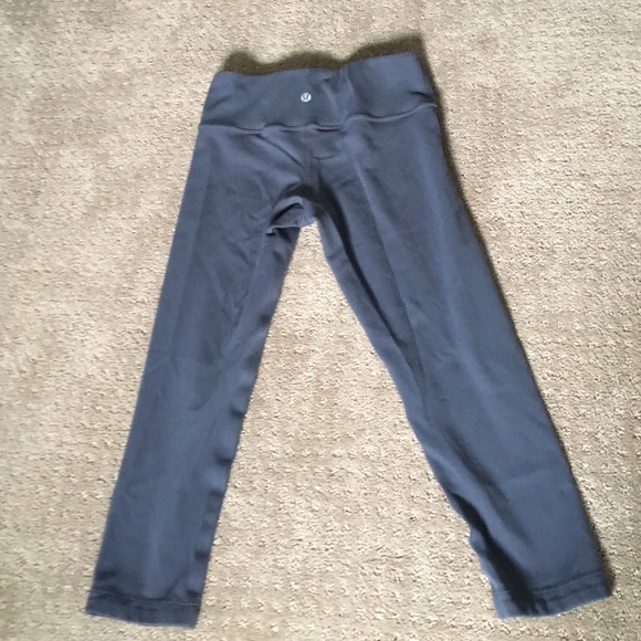 Reversible Lululemon crops