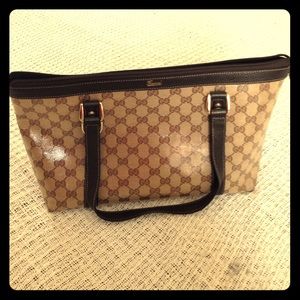Gucci handbag. Temp price reduction!!!!