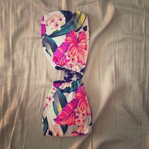 RUSTY bandeau bikini top