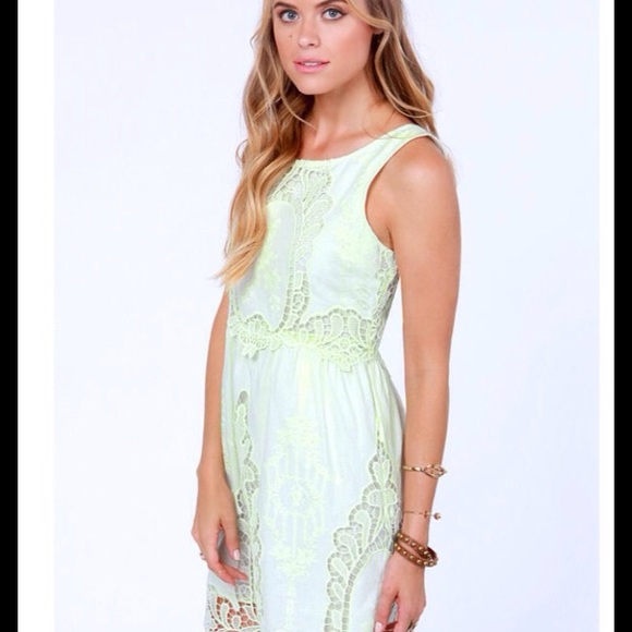 💚BLACK SHEEP Blooming Lace Pale Green Dress NWT🐑 - Picture 7 of 8