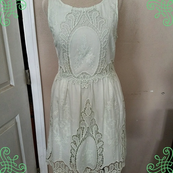 💚BLACK SHEEP Blooming Lace Pale Green Dress NWT🐑 - Picture 4 of 8
