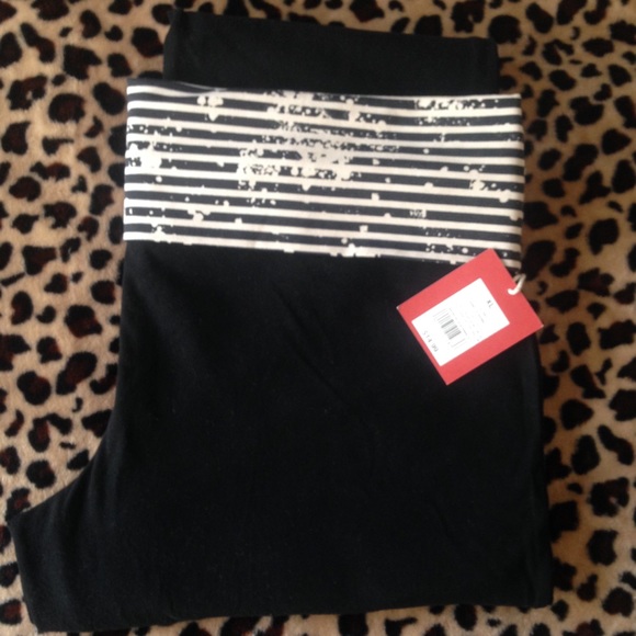 Mossimo yoga pants