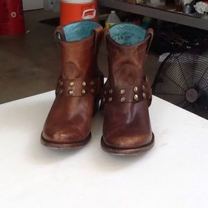 Corral vintage bootie boots